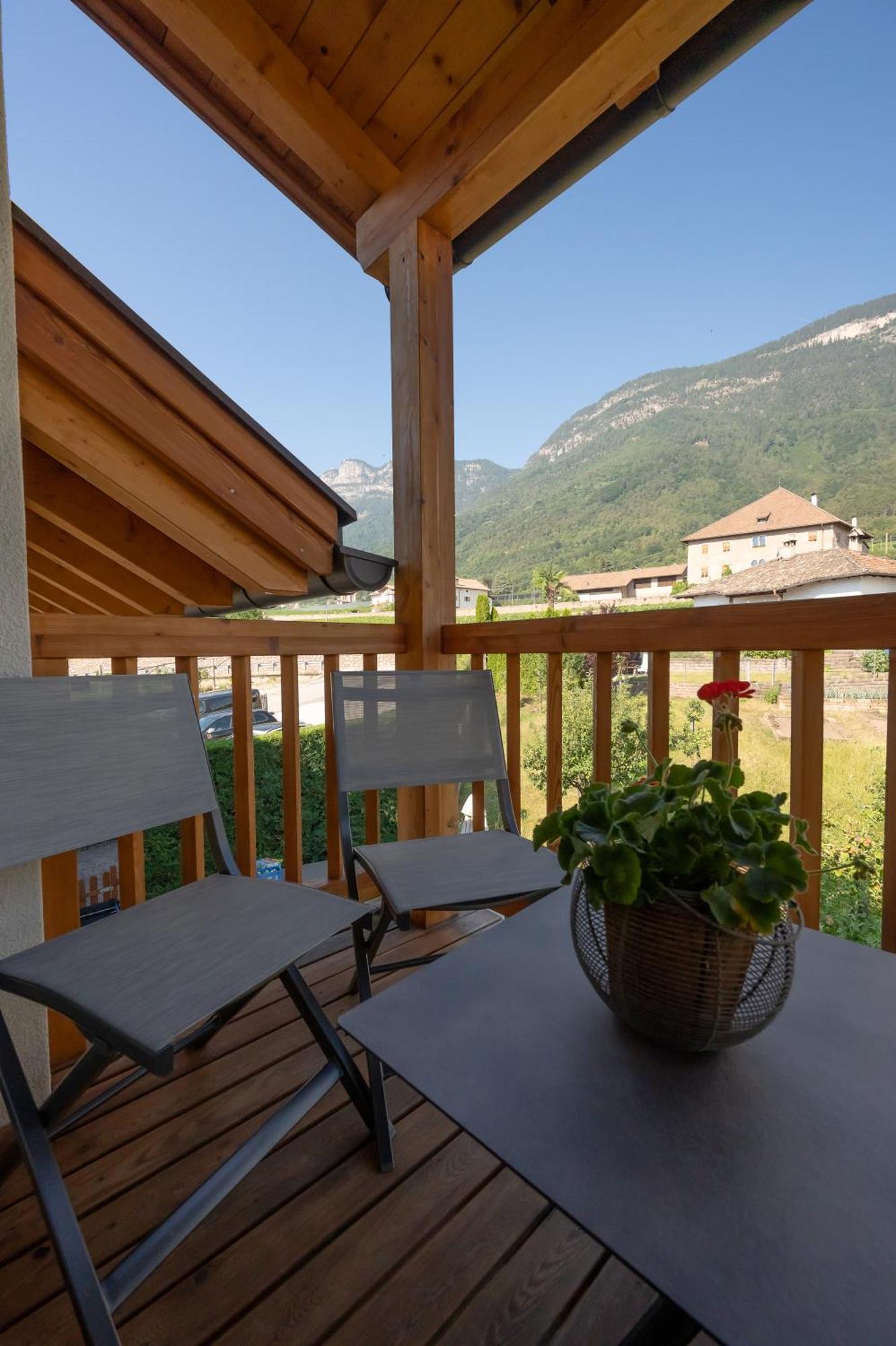 Ferienwohnung Weingut Lahn zu Eppan Eppan an der Weinstraße Exterior foto
